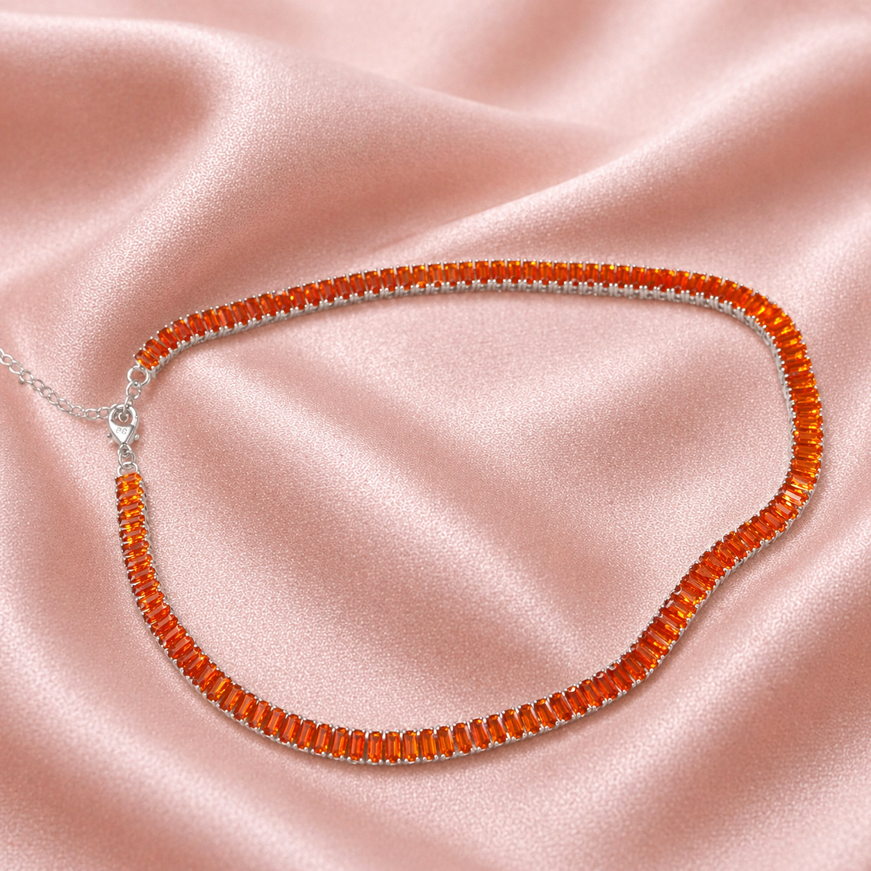 Cordão Riviera Retangular com Zircônias Laranjas em Prata 925
