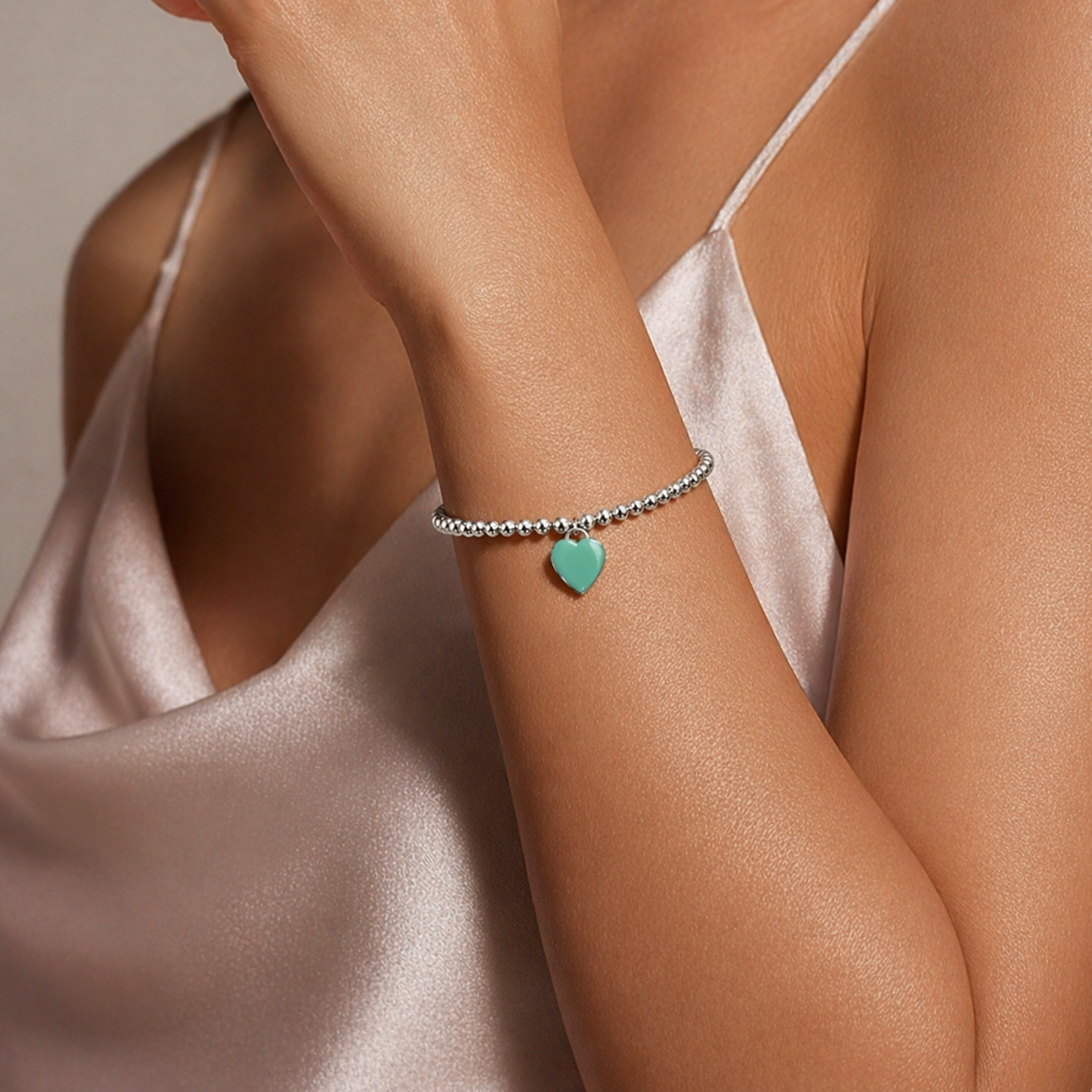 Pulseira Prata 925 com Elo Esférico e Pingente de Coração Azul