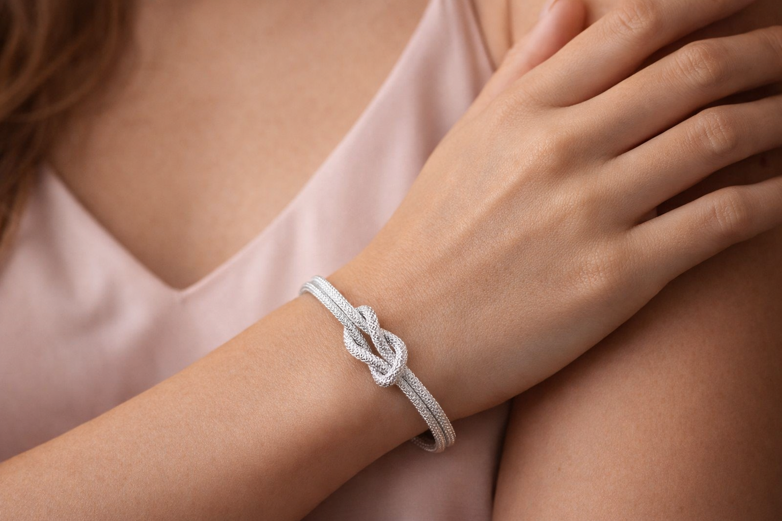 Bracelete Nó Elegante – Prata 925