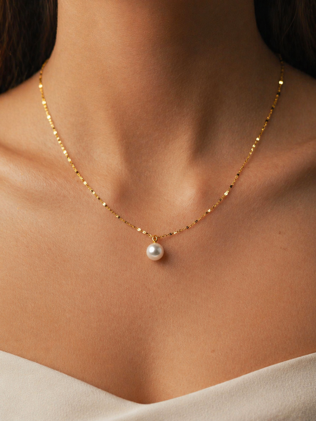 Colar com Pérola Banhado a Ouro 18k – Elo chapeado