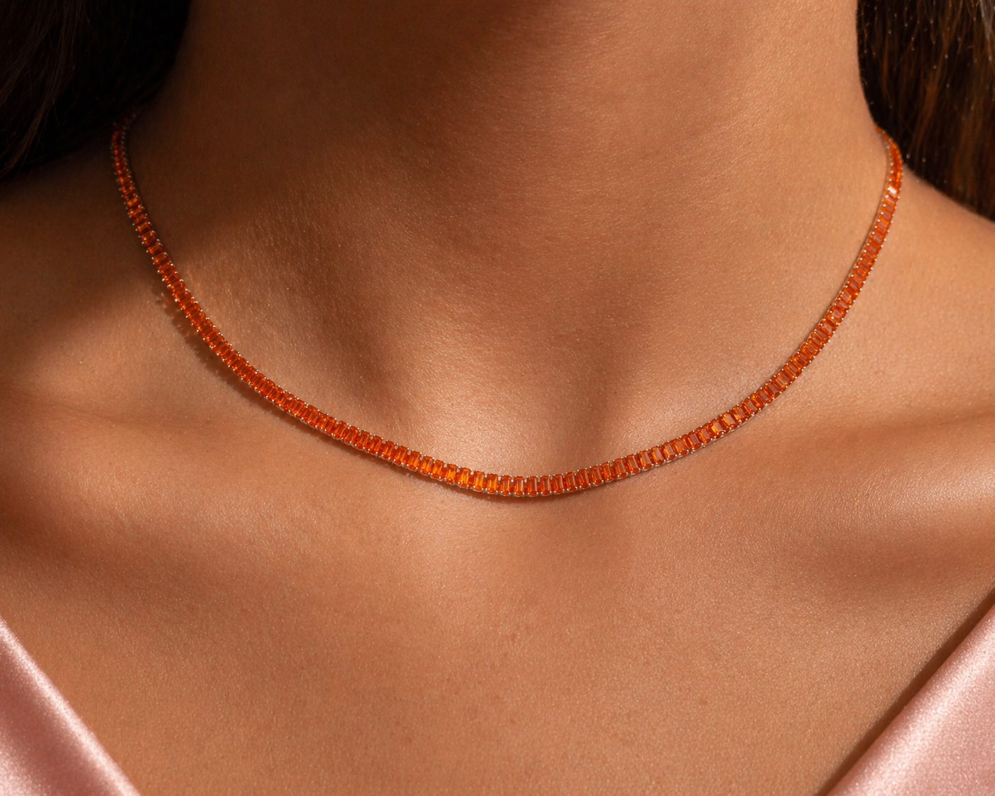 Cordão Riviera Retangular com Zircônias Laranjas em Prata 925