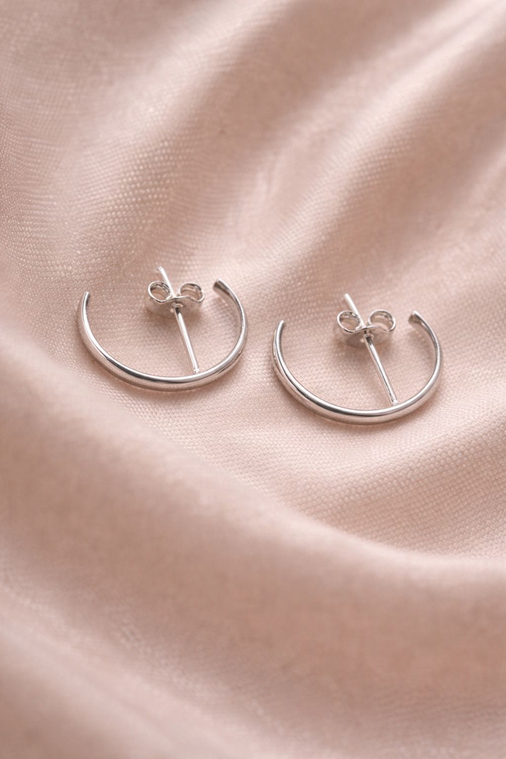 Brinco Meia Lua Ear Cuff em Prata 925 para Primeiro ou Segundo Furo