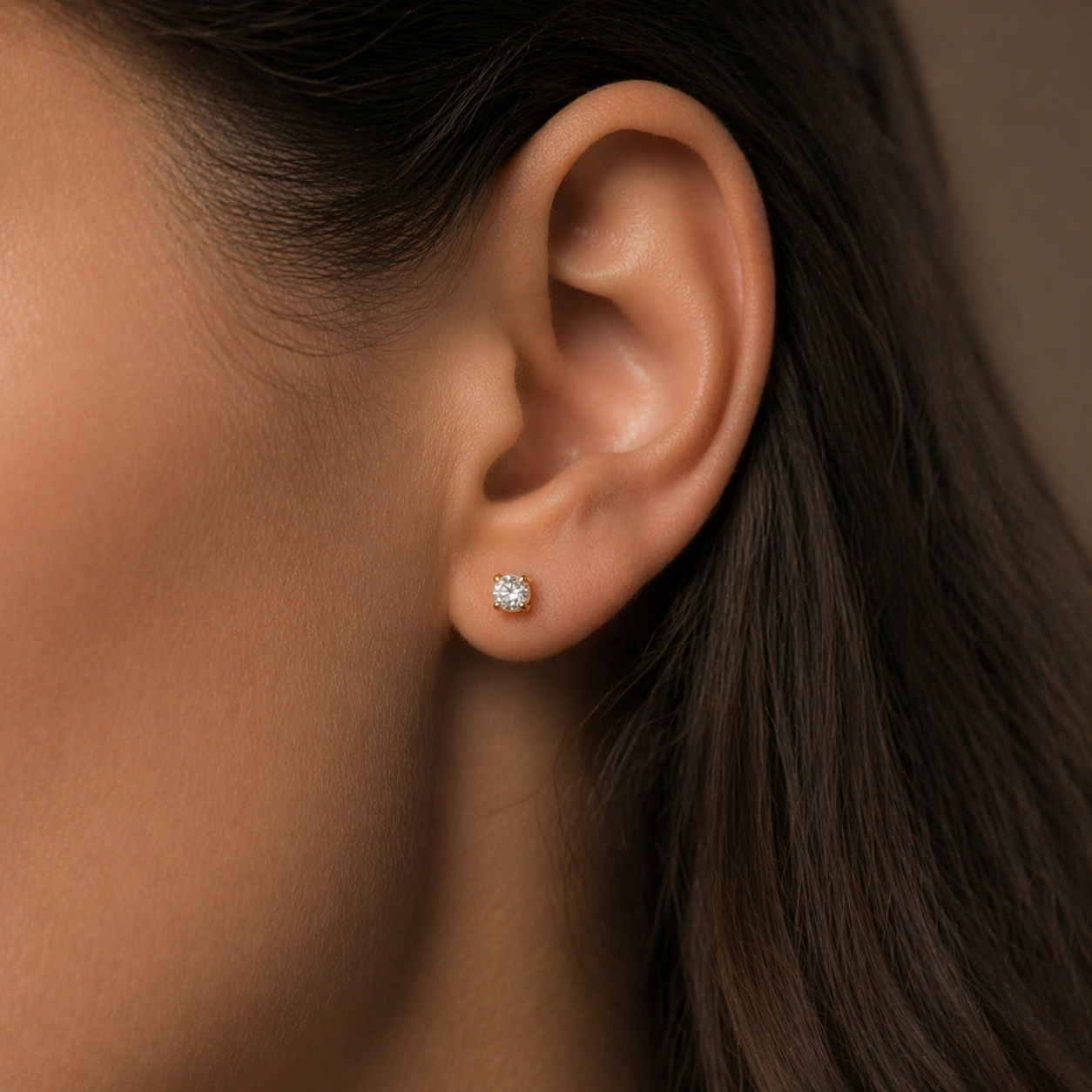 Brinco Ponto de Luz Banhado a Ouro 18k com Zircônia Incolor