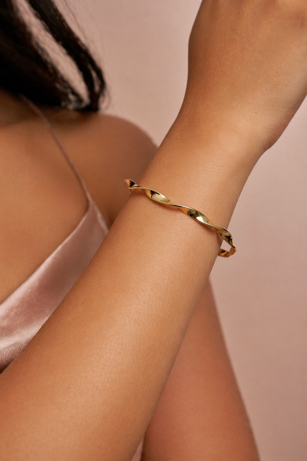 Bracelete Banhado a Ouro 18k Torcido