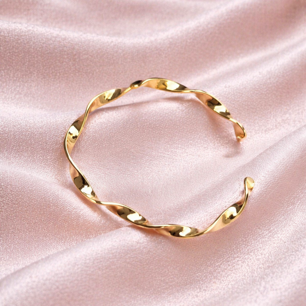 Bracelete Banhado a Ouro 18k Torcido