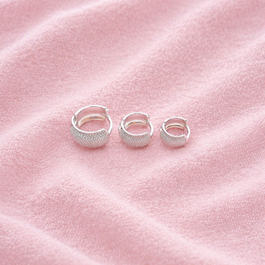 Brinco Argola com Zircônias em Prata 925