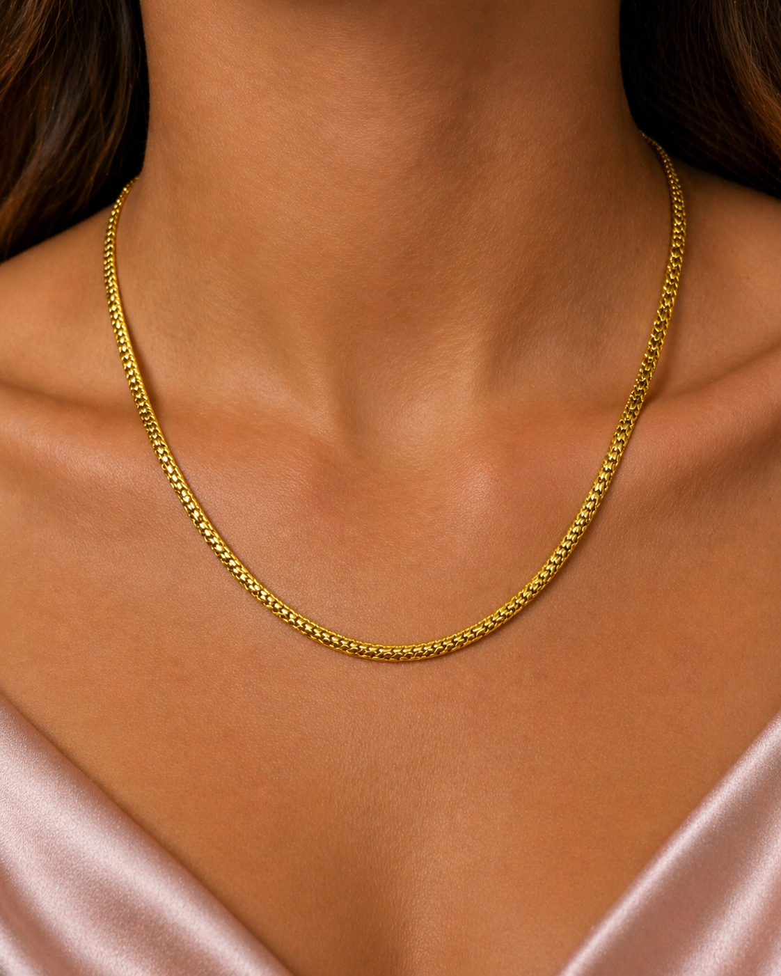 Colar Elo Espinha de Peixe Banhado a Ouro 18k com Textura Ondulada e Fecho Lagosta