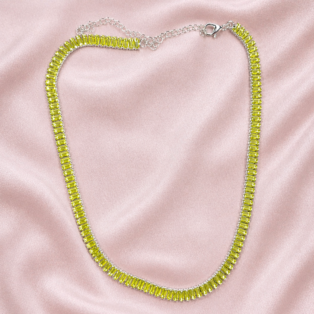 Colar Riviera banhado em Prata 925 com Zircônias Verdes Retangulares