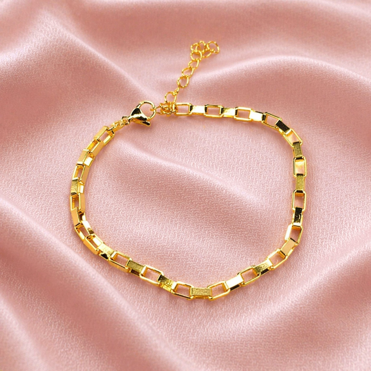 Pulseira Elo Cartier Vazado com tom dourado