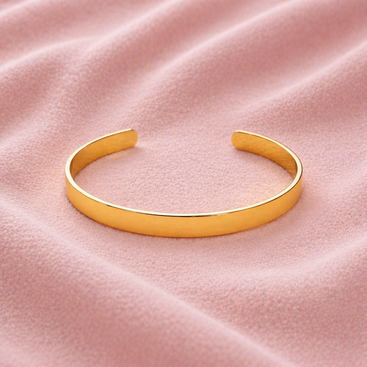 Bracelete Liso de Aço Inoxidavel Banhado a Ouro 18k