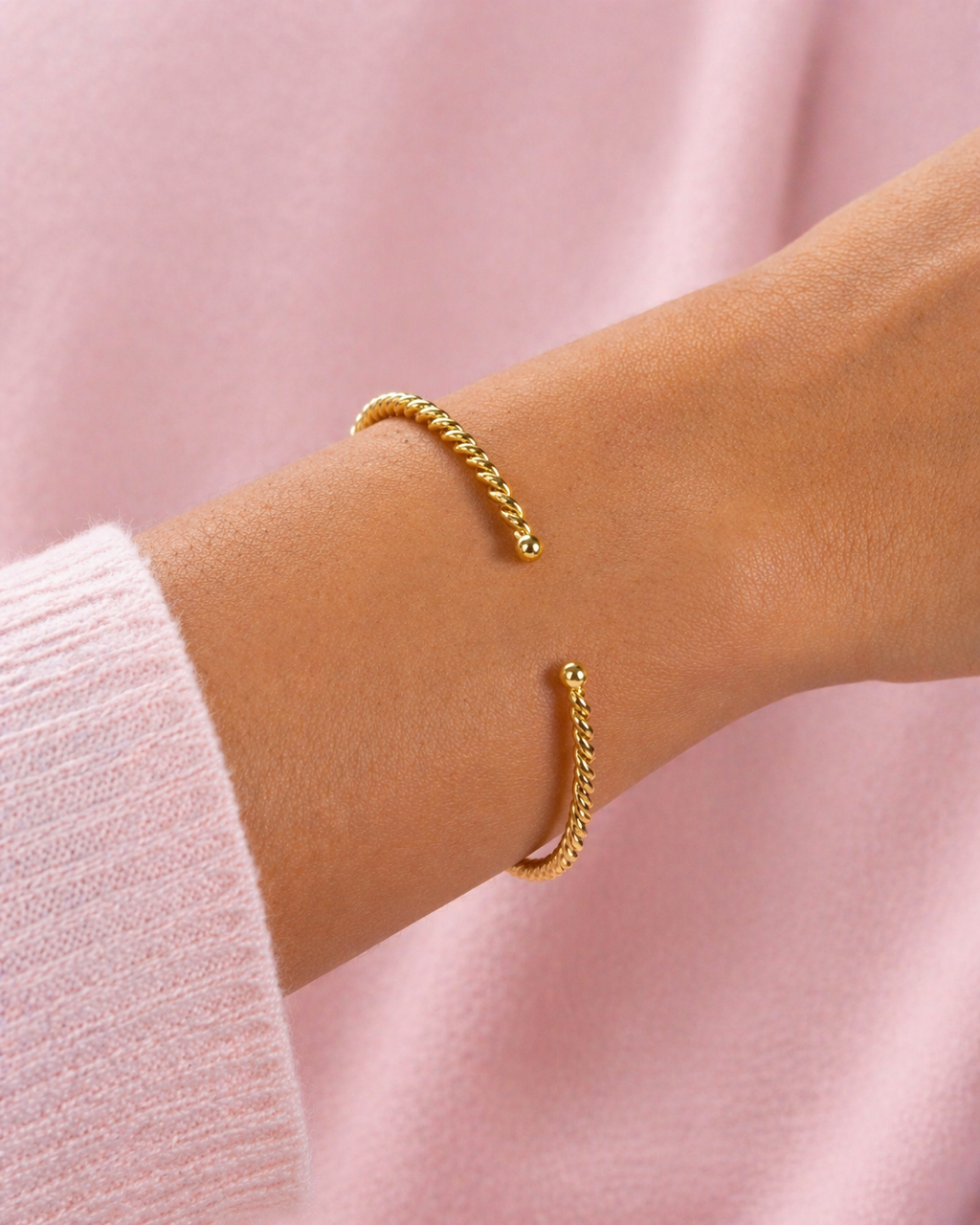 Bracelete Banhado a Ouro 18k Torcido Ajustável com Esferas
