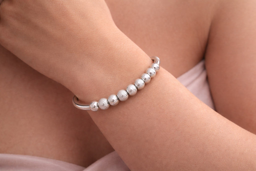 Bracelete de Prata 925 com Esferas Texturizadas e Polidas